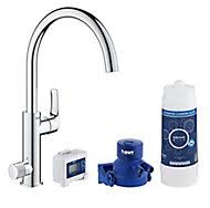 The cold and hot water feeds mix in the bar and comes out at the desired temperature. Filter Taps Kitchen Taps B Q