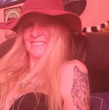 I feel like I'm losing the fight again and will be in that hole again :,(