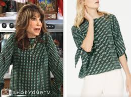 The Young and the Restless: December 2024 Esther Valentine's Green  Geometric Print Top