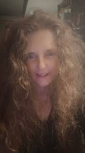 Stacey Remick's Instagram, Twitter & Facebook