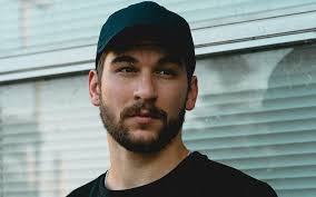 One study went a step further, separating light stubble from heavy stubble, at which point women found. What Type Of Facial Hair Do Women Prefer The Gentlemanual