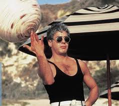 Etnik mutfaklar üzerine de uzmanlığı. Robert Downey Jr In Chaplin Looks Like A Young Anthony Bourdain Album On Imgur