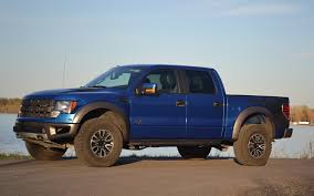 While distinguished by straighter body lines, the aerodynamics of the exterior were optimized to improve fuel economy. Ford F 150 Svt Raptor Child S Play The Car Guide