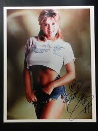 International singing artist, songwriter and all round entertainer. Samantha Fox British Sexy Popstar Autogramm Catawiki