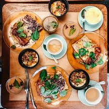 3 Adresses De Brunch Cosy A Paris Brunch Faire Un Brunch Delicieux