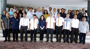 Carta organisasi adalah pada dasarnya struktur gambar rajah hierarki syarikat atau organisasi anda.ia merupakan alat bermaklumat yang boleh menjadi semudah kotak teks yang mengandungi nama atau jawatan yang disambungkan dengan garisan untuk menunjukkan pertaliannya. Lawatan Kerja Dan Sesi Taklimat Telekom Malaysia Kepada Ybhg Ketua Setiausaha Di Stesen Kabel Dasar Laut Di Pengkalan Balak Melaka Pada 3 Ogos 2019