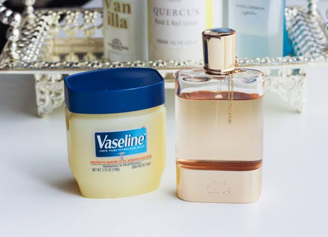 Resultado de imagen de perfume y vaselina