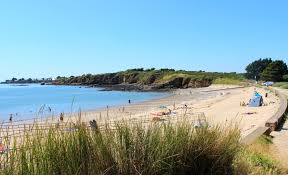 Plage Des Granges A Ambon Dans Le Morbihan Vacances Bretagne Tourisme Plage