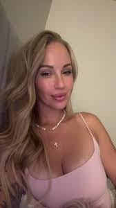 Alisha Mercer's Instagram, Twitter & Facebook