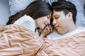 Berikut adalah cerita salah satu malam pertama dina dan suaminya kompol eko yang gagal berakhir dengan pertumpahan darah perawan dina. 5 Perubahan Pada Tubuh Wanita Setelah Malam Pertama