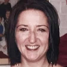 Shelly Egan's Instagram, Twitter & Facebook