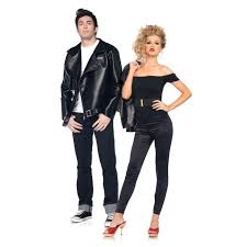 Here is a hair, makeup, and costume to become bad sandy from grease. Fairy Tail Preferences Imagines Couples Halloween Costume Couples Costumes Grease Costumes Diy Couple Halloween