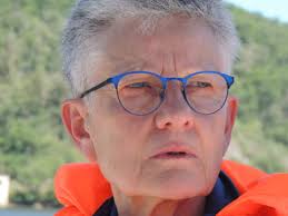 Danielle PETIT, 65 ans (ORLEANS)