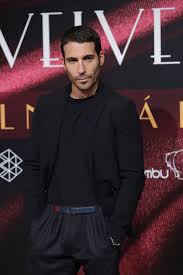 See more ideas about miguel ángel silvestre, miguel angel, velvet tv series. Miguel Angel Silvestre Se Despide De Velvet Tras El Adios De Velvet Coleccion