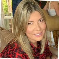 Anita Luke's Instagram, Twitter & Facebook