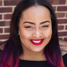 Calandra Bell's Instagram, Twitter & Facebook