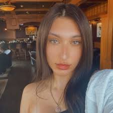 Paulina (@paulyywalnuts)