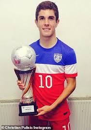 Christian pulisic is an american footballer who currently plays for premier league club chelsea fc. How America S Diminutive Soccer Prodigy Christian Pulisic Became Chelsea S 73million Star Daily Mail Online