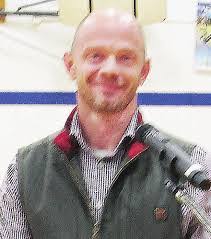 Russell Beam's Instagram, Twitter & Facebook