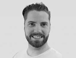 Nathaniel Dove's Instagram, Twitter & Facebook