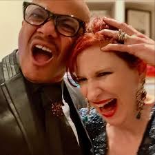 Strike a pose & see you in 4 years from now #vogue 🎶 #new #election  #inauguration #btw due to the global warming analysis, it will be held  outdoors…as before…again #washington 🗽🇺🇸