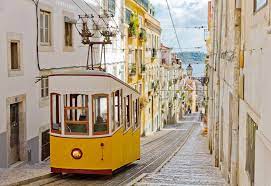 Freedom, freedom) is a brazilian telenovela produced and aired by rede globo between 11 april and 4 august 2016, consisting of 67 episodes. Beyond The Shops A Guide To Avenida Da Liberdade Lisbon S Chicest Street Vogue