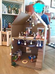 Der Bastelblog Karton Puppenhaus Selber Basteln Diy Karton Kinder Karton Basteln Karton Puppenhaus