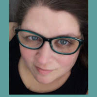 Tamara Beardsley's Instagram, Twitter & Facebook