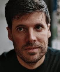 Eric Romero's Instagram, Twitter & Facebook