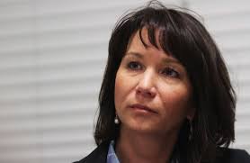 Prosecutor hires outside lawyers to try Auburn officer's murder case