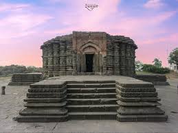 Baleshwar Temple - Dharmaveergad, Dist ...