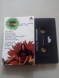 Jamrud the best collection full album 1999. Jual Kaset Pita Bunga Band Untukmu Galang Di Lapak Chronoz Merch Bukalapak