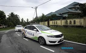Jika disoal oleh polis semasa diberhentikan. Bernama Pkpp Polis Peronda Akan Ditempatkan Di Lebuh Raya Jalan Utama Kpn
