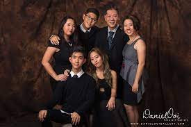 Portrait Daniel Ooi Fine Art Gallery Family Portrait Poses Photography Poses Family Big Family Photos