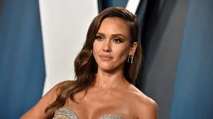 It was the worst, warren says. Trigger Warning Jessica Alba Auf Den Spuren Von John Wick Gq Germany