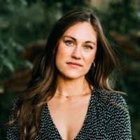 Kara Harrington's Instagram, Twitter & Facebook