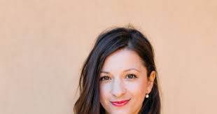 Ana Nicolau's Instagram, Twitter & Facebook