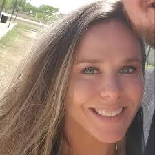 Jillian Paul's Instagram, Twitter & Facebook