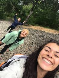 I've not walked at Redlands for ages but I did today. I was impressed with  the refurb of the footpath by the Darvell property 👏👏👏