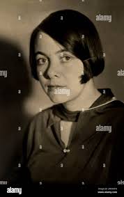 1900 1941 hi-res stock photography and images