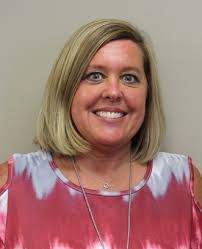 Amanda Veenstra's Instagram, Twitter & Facebook