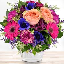 Frische blumen versenden mit euroflorist ist schnell, einfach und ohne risiko. Blumenstrauss Geburtstagsbote Alle Blumenstrausse Nach Sorte Blumenstrausse Blumenversand Bluvesa De Blumen Online Verschicken