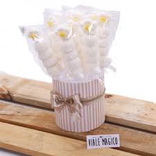 Gli spiedini di seppie sono un secondo piatto di mare molto saporito, semplicissimo e veloce da preparare e da cuocere. Torte Di Caramelle Matrimonio E Torte Di Marshmallow Per Confettate E Caramellate