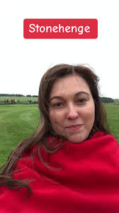Bring a coat! Its freakin’ freezing in the summer! #history #england  #wiltshire #stonehenge #unitedkingdom  #bilingualresourcesfortherapistsandteachers #traveltiktok #worldtravel  #speechtherapy