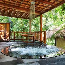 Anda perlu mendapatkan hotel terbaik di sana. Hotel Dengan Jacuzzi Outdoor Di Bali Berendam Sambil Menikmati Pemandangan Surgawi