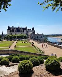 Le Chateau Royal D Amboise En 2020 Chateau De La Loire Chateau De Chaumont Loire
