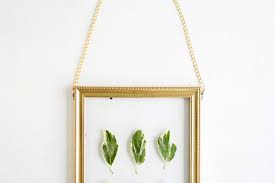 Retr photo display wood stars garland chains for dorm decor ,hanging picture frame collage with 30 wood clips, wall art decoration for home office nursery room dorm living room bedroom (gold) 3.9 out of 5 stars. Leaf Art Diy Hanging Gold Frame