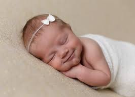 Babyfotografie zu Weihnachten I Linn aus Salzgitter 6 tage jung