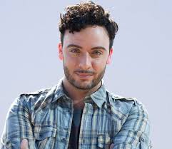 Big birthday wishes to Saving Hope's Salvatore Antonio aka Victor Reis.