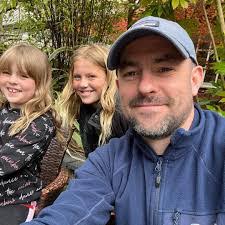 Nate Laird's Instagram, Twitter & Facebook